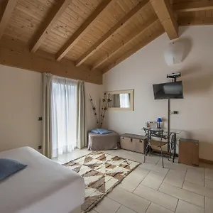 3* מלון Hotel Villa Colico
