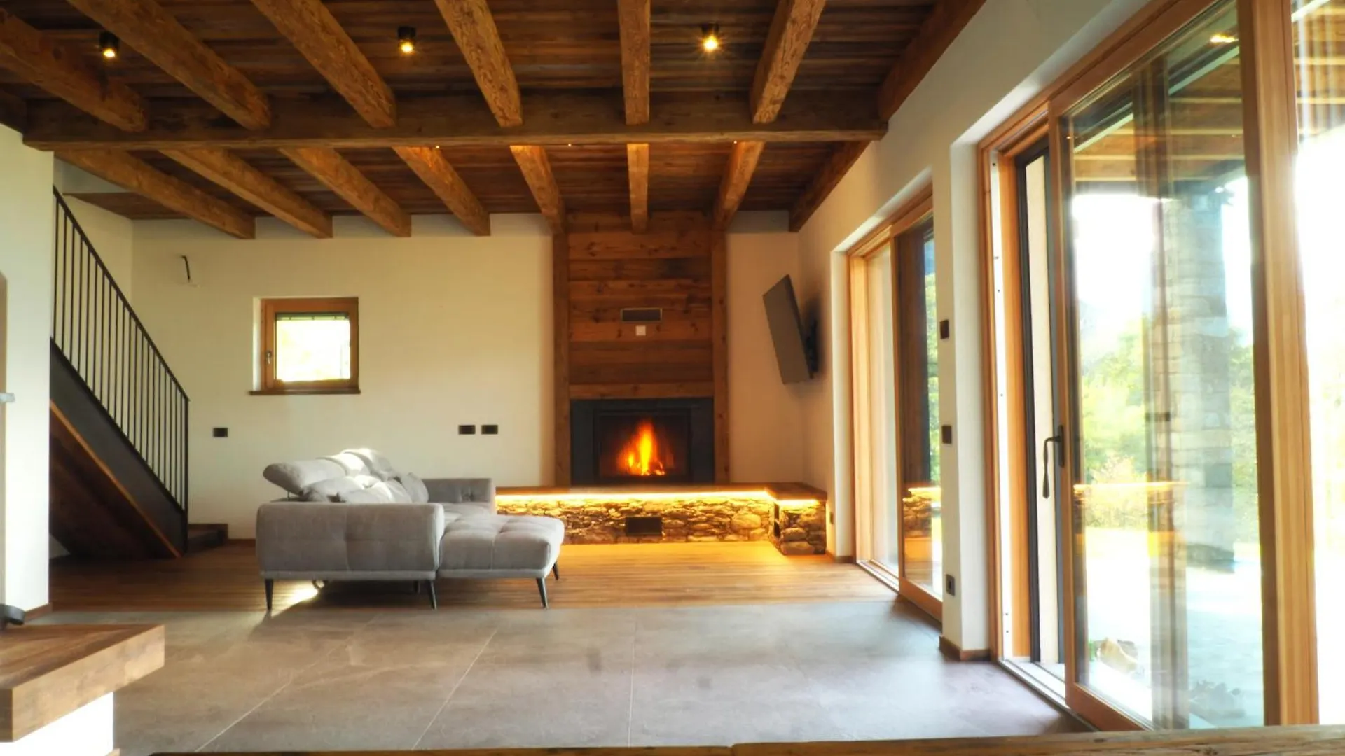 Villa Perlino Colico 0*,